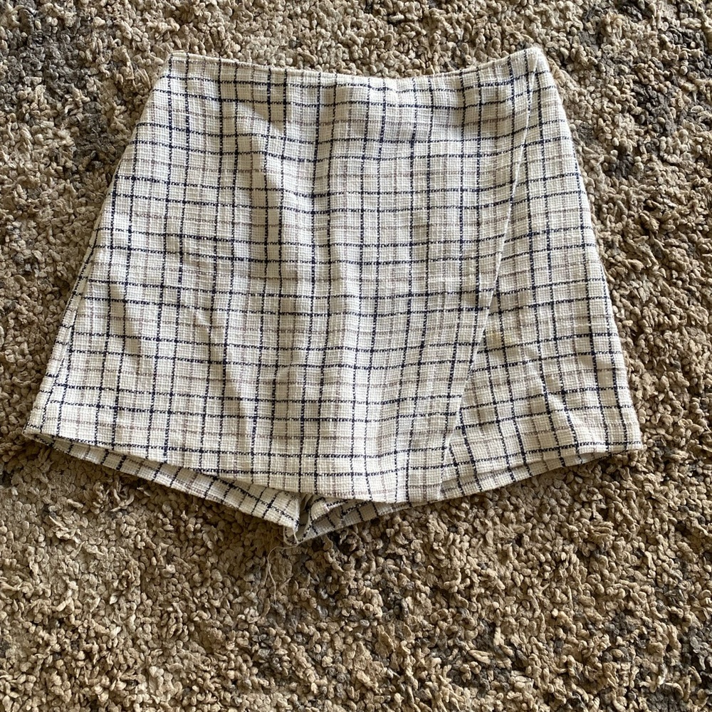 Abercrombie tweed skort